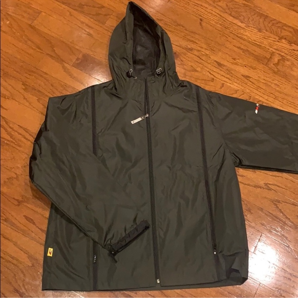Hilfiger Men's Olive Green Hooded Athletic Windbreaker